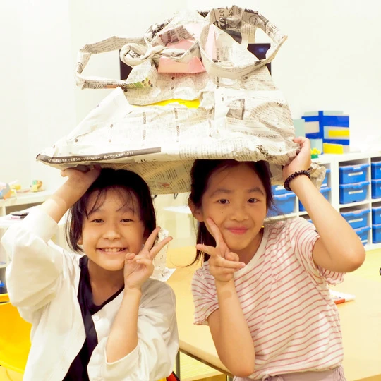 「住みたい家」を協働して完成させた女の子